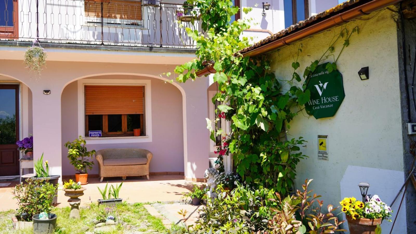 Wine House Bed & Breakfast คาปานโนริ ภายนอก รูปภาพ